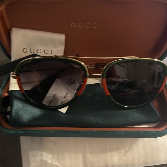 Gucci 57MM Pilot Sunglasses - Picture 10 of 11